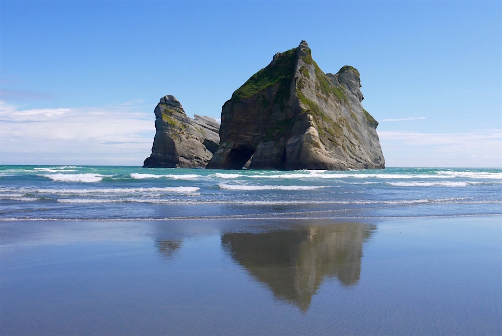 Wharariki Beach - Blick auf Archway Islands - Neuseeland