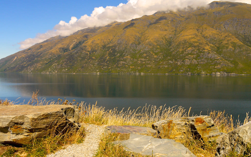 Beautiful Lake Wakatipu South Island NZ