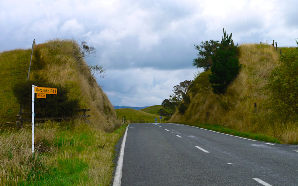 Beautiful back roads Taihape Road & Erewhon Road NZ
