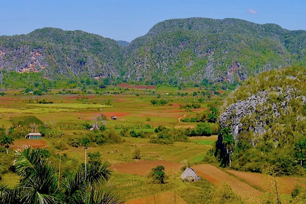 Vinales Tal - Ausblick über das weite Valle de Vinales - Kuba von seiner schönsten Seite