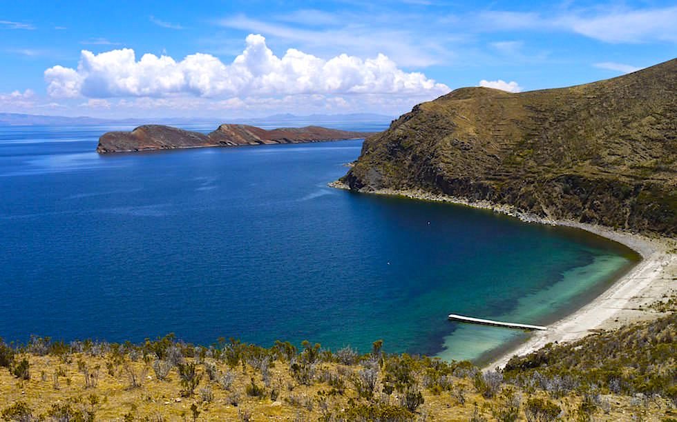 Isla del Sol im Titicaca See Blick auf die Küste im Norden