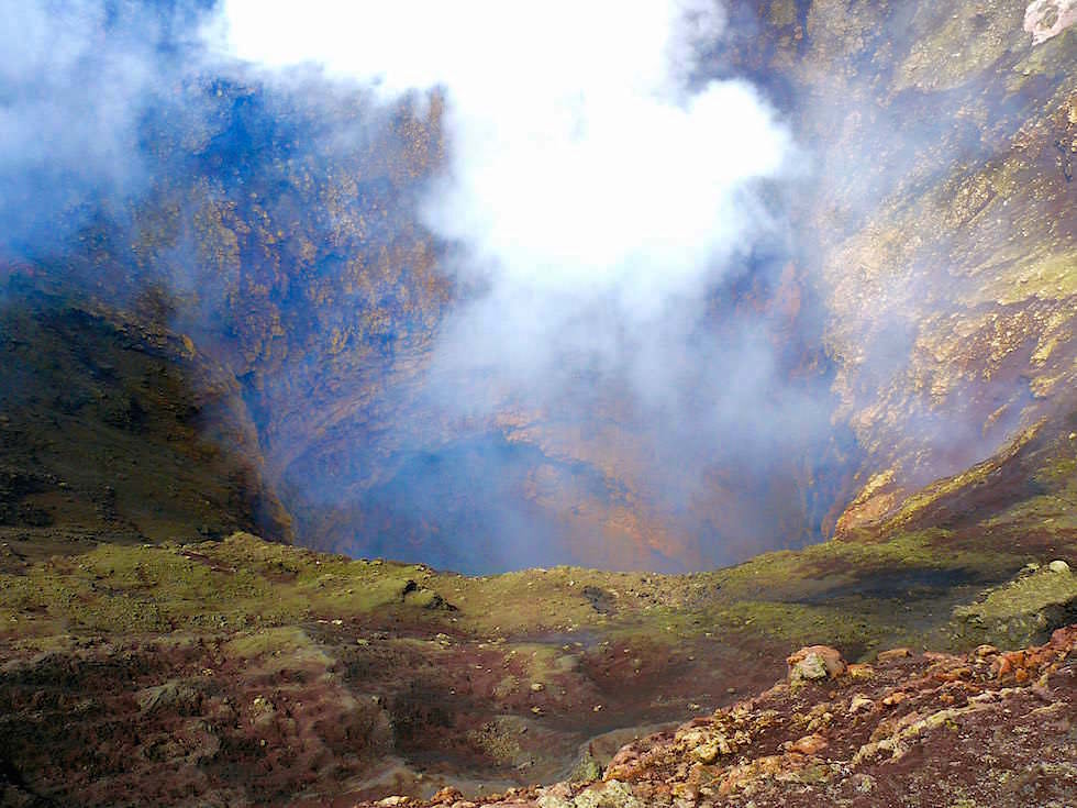 Krater -Vulkan Villarrica - Pucon - Chile