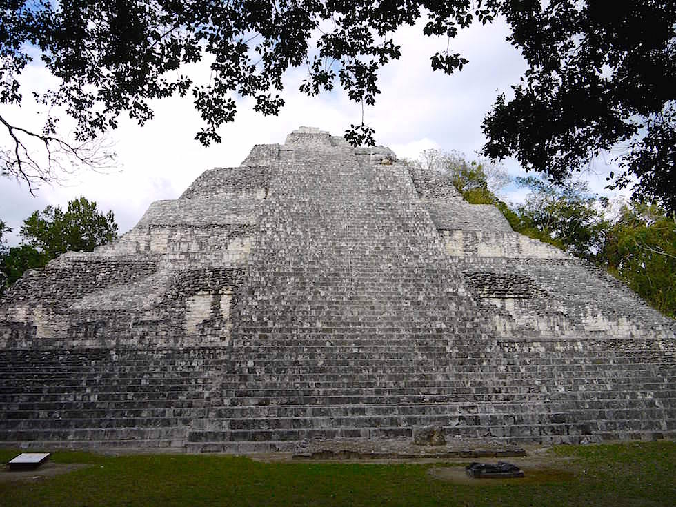 Gebäude IX - Maya Stätte von Becan, Campeche, Yucatán - Mexiko
