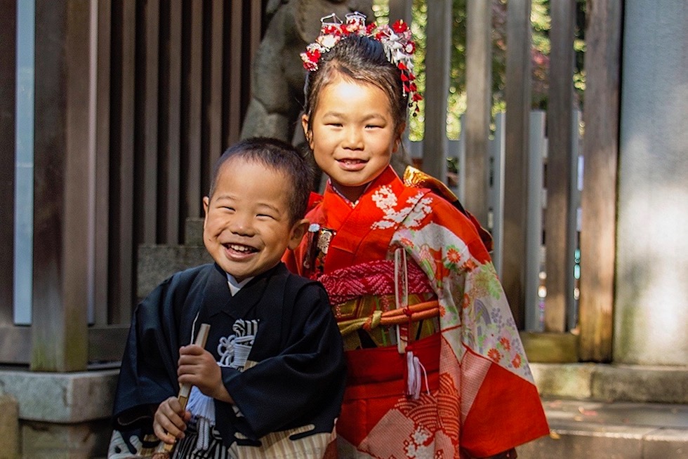 Kinder Lachen - Japan