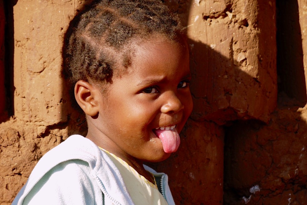 Kinder lachen - Irgendwo in Afrika