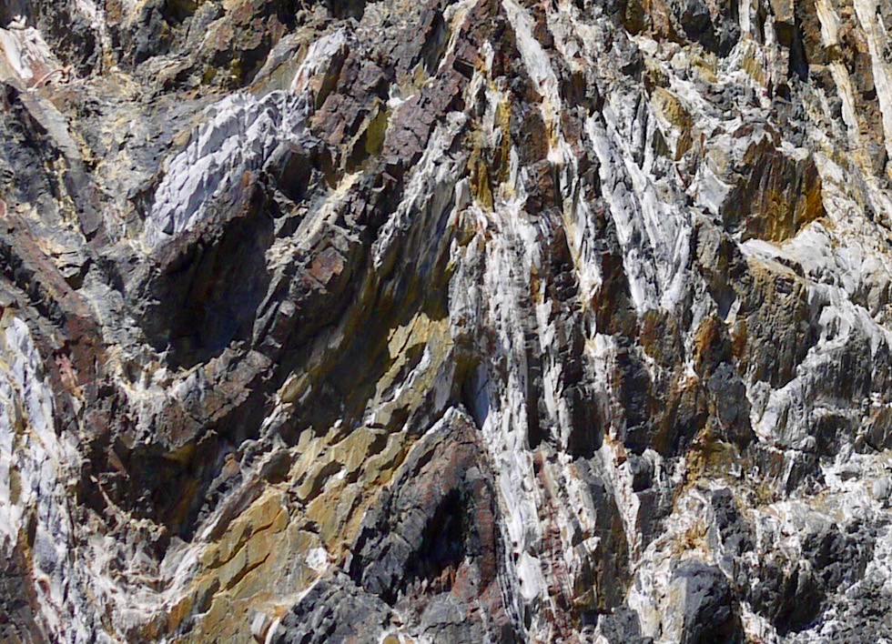 Zick-Zack-Faltung oder Chevron Folded Rocks - Narooma - New South Wales