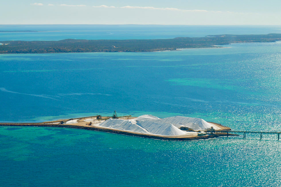 Shark Bay Scenic Flight - Salzgewinnung Useless Loop - Western Australia