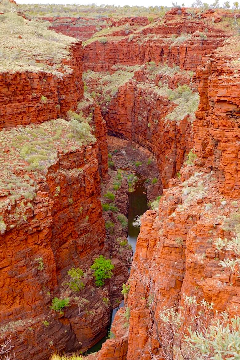 Karijini NP - Atemberaubender Ausblick Oxer Lookout - Pilbara - Western Australia
