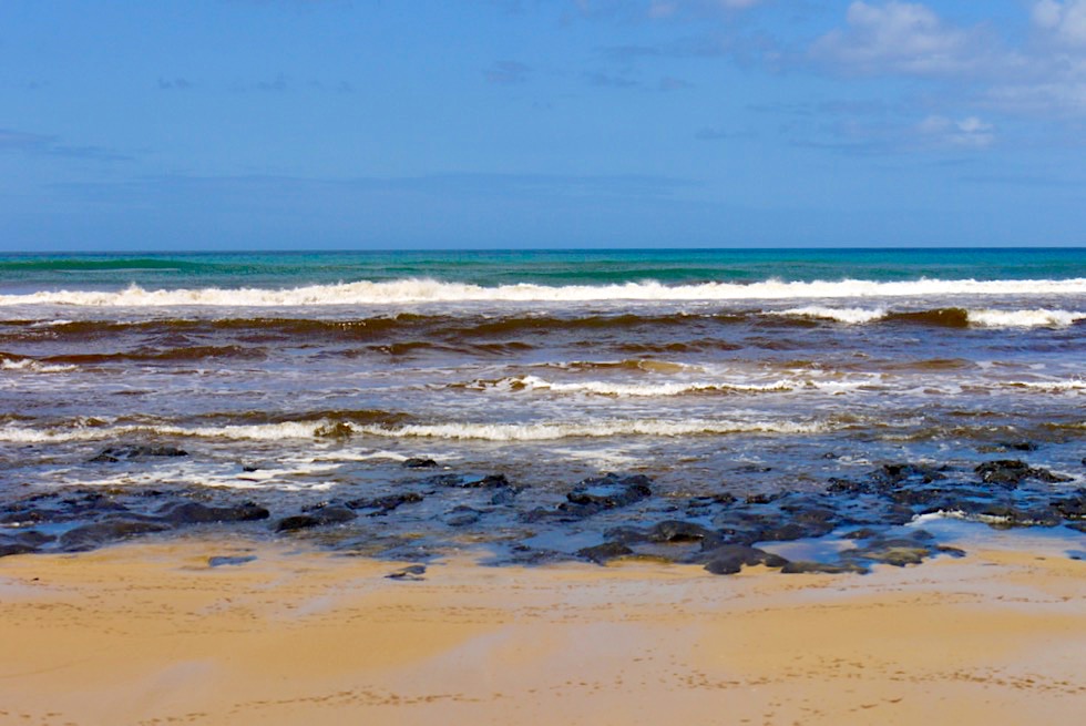 Fraser Island - Typisches Coffee Rock Gestein am Strand - Queensland