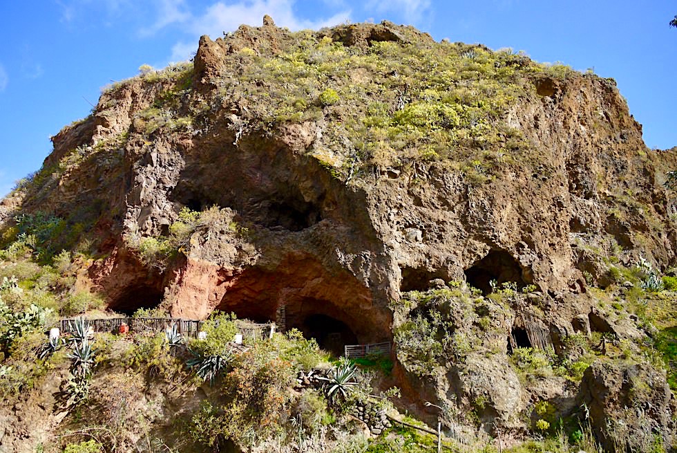 Barranco de San Miguel Wanderung - Roque: Felsen mit Höhlen von Ureinwohnern - Valsequillo de Gran Canaria