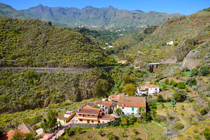 Valsequillo de Gran Canaria - Ausblick vom Markplatz ins Tal