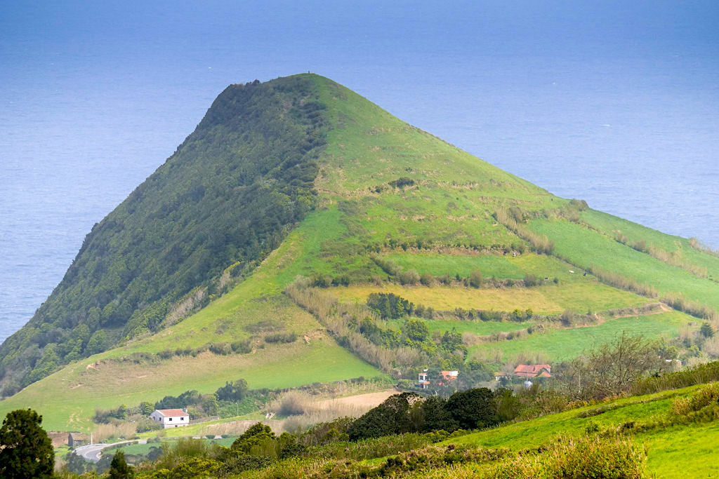 Sete Cidades Wanderung & schönste Ausblicke: Miradouro da Lomba do Vasco auf die Westküste - Sao Miguel, Azoren