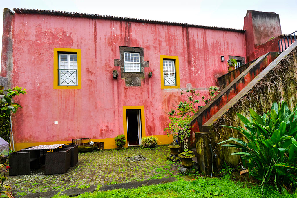 Solar Gloria ao Carmo - Wilder schöner Garten - Besondere Übernachtungsempfehlung für Ponta Delgada, Sao Miguel - Azoren