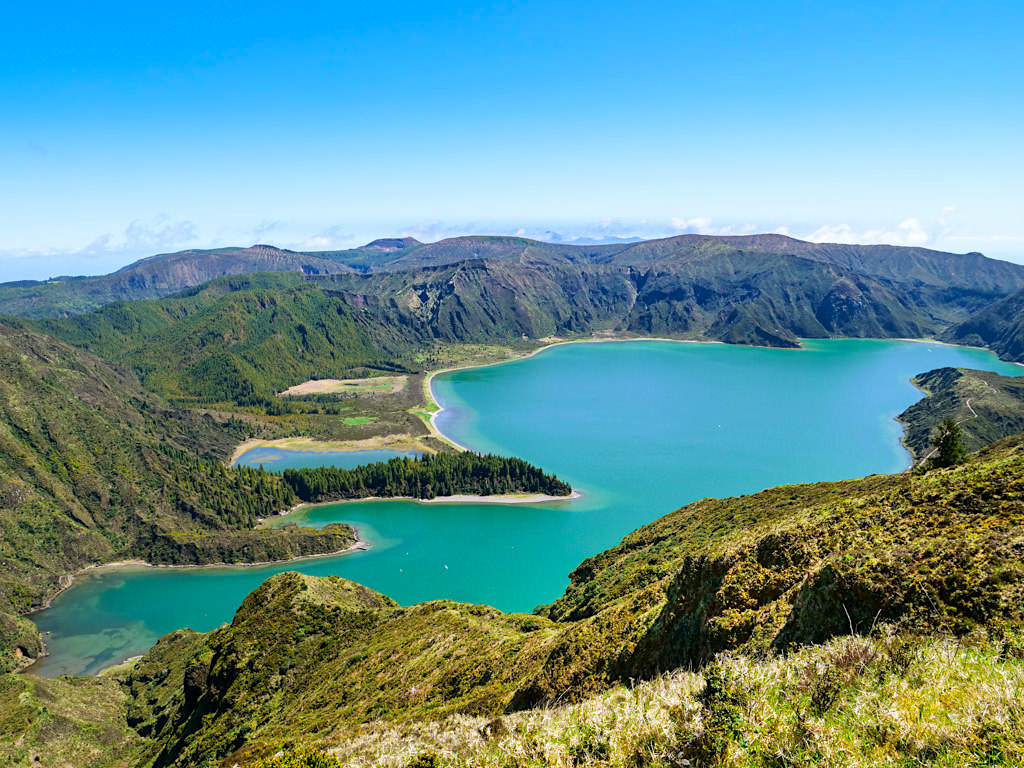 Lagoa do Fogo - Schönster See der Azoren & herrlicher Ausblick auf die umliegende Kraterlandschaft - Sao Miguel