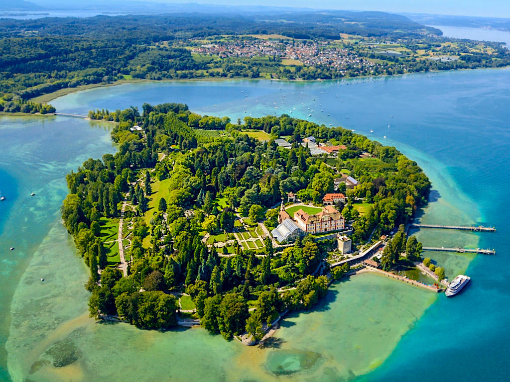 Insel Mainau Blumenidylle Schmetterlinge Schloss Baum Giganten 