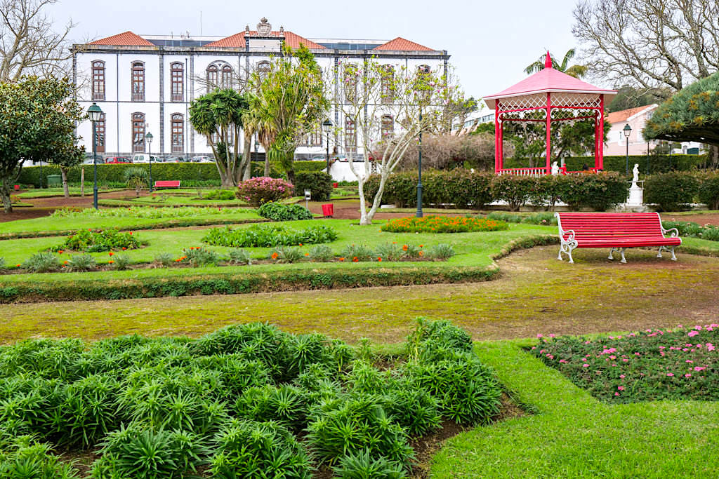 Faial Sehenswürdigkeiten - Florencio Terra benannt nach einem Schriftsteller und Politiker ist der älteste & schönste Garten in Horta - Azoren