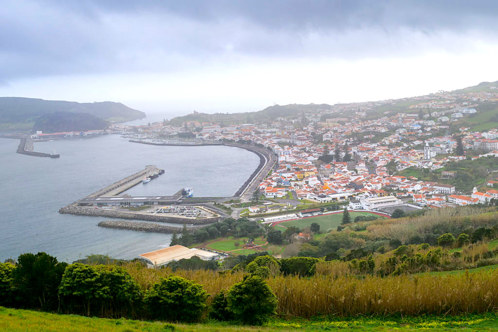 Aussichtspunkt auf dem Monte da Espalamaca - Grandioser Ausblick auf Horta - Faial, Azoren