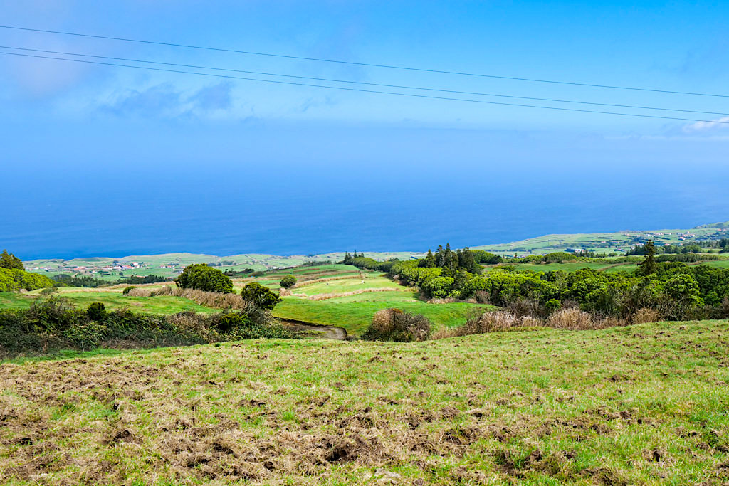 Ausblick auf Cedros & grüne Hügellandschaften - Der Norden von Faial - Azoren