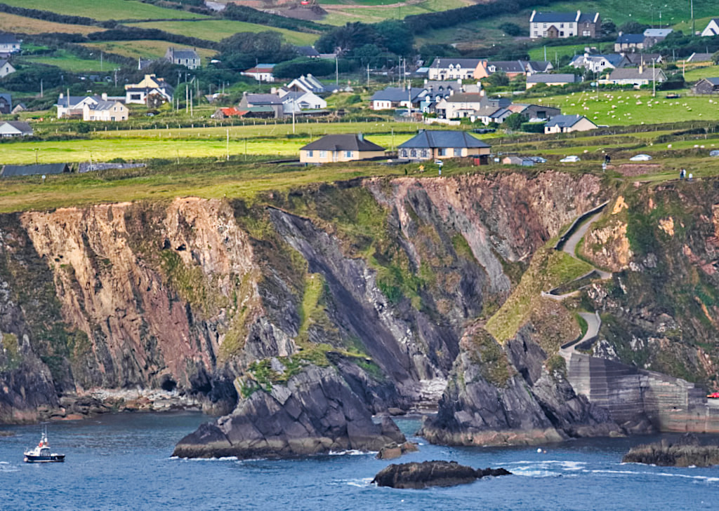 Dunquin, seine Steilklippen & der malerische Dunquin Pier - Dingle Peninsula - Irland