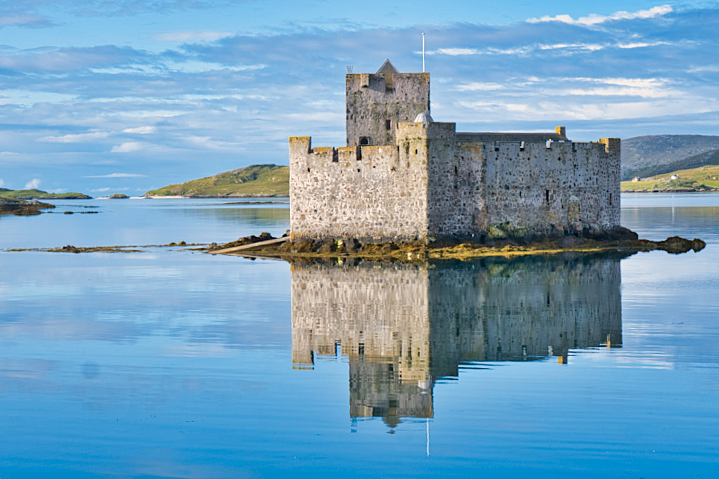 Kismul Castle, das Schloss im Meer & Wahrzeichen von Castelbay - Sehenwürdigkeiten auf der Insel Barra - Äußere Hebriden